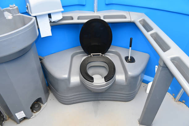 Best Portable restroom trailer rental  in Lakeland, FL